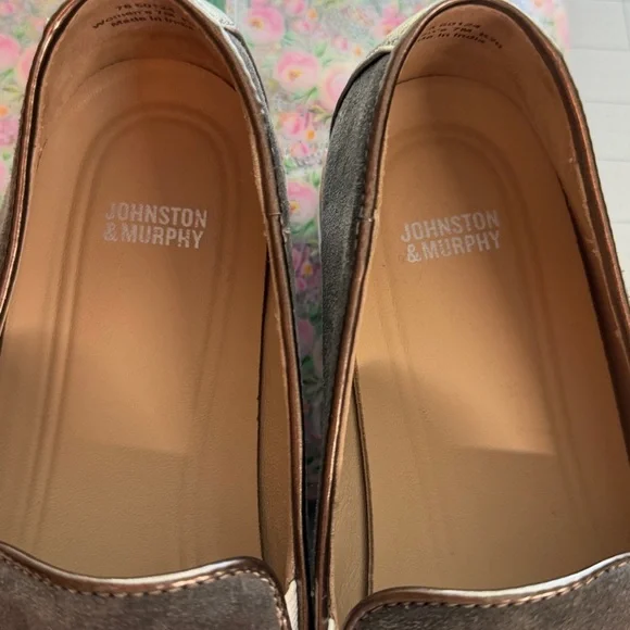 Johnston & Murphy Women's Gray Suede Loafers - Picture 2 of 5